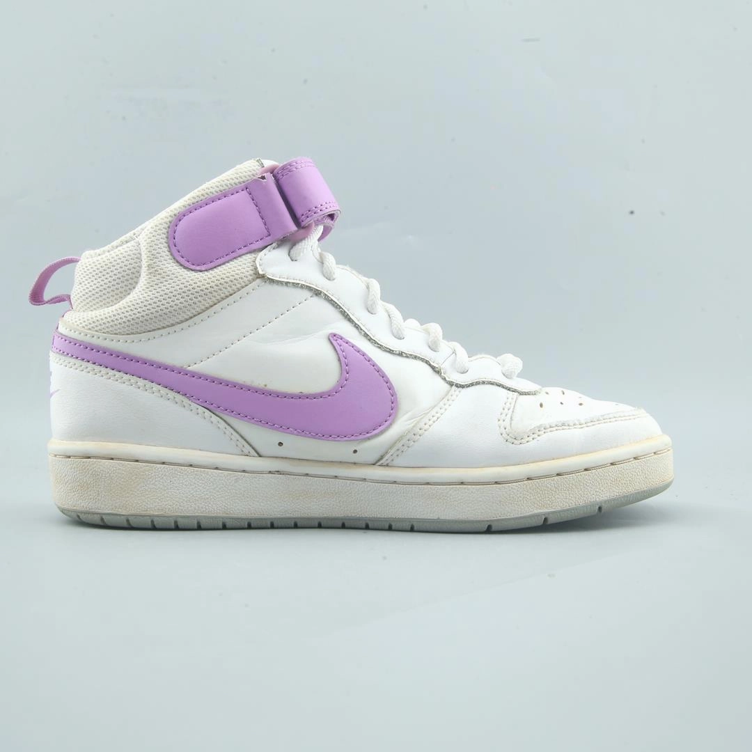 NIKE COURT BOROUGH MID 2 Nike sneaker detail shots