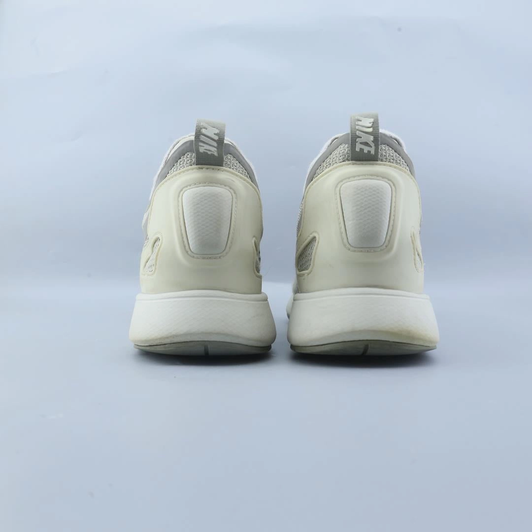 NIKE  DUEL RACER Nike sneaker detail shots