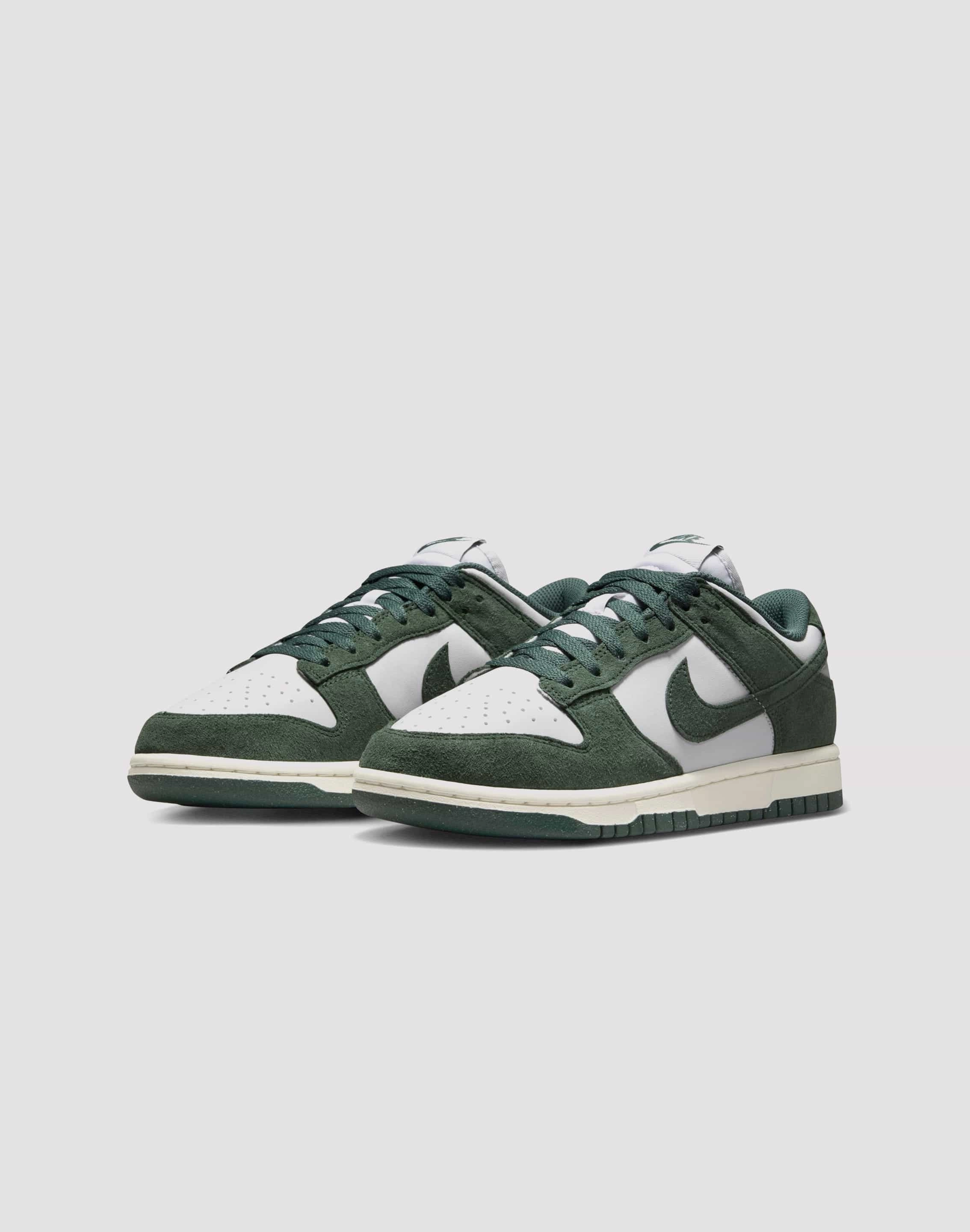 Nike Dunk Low Comfort Trainers