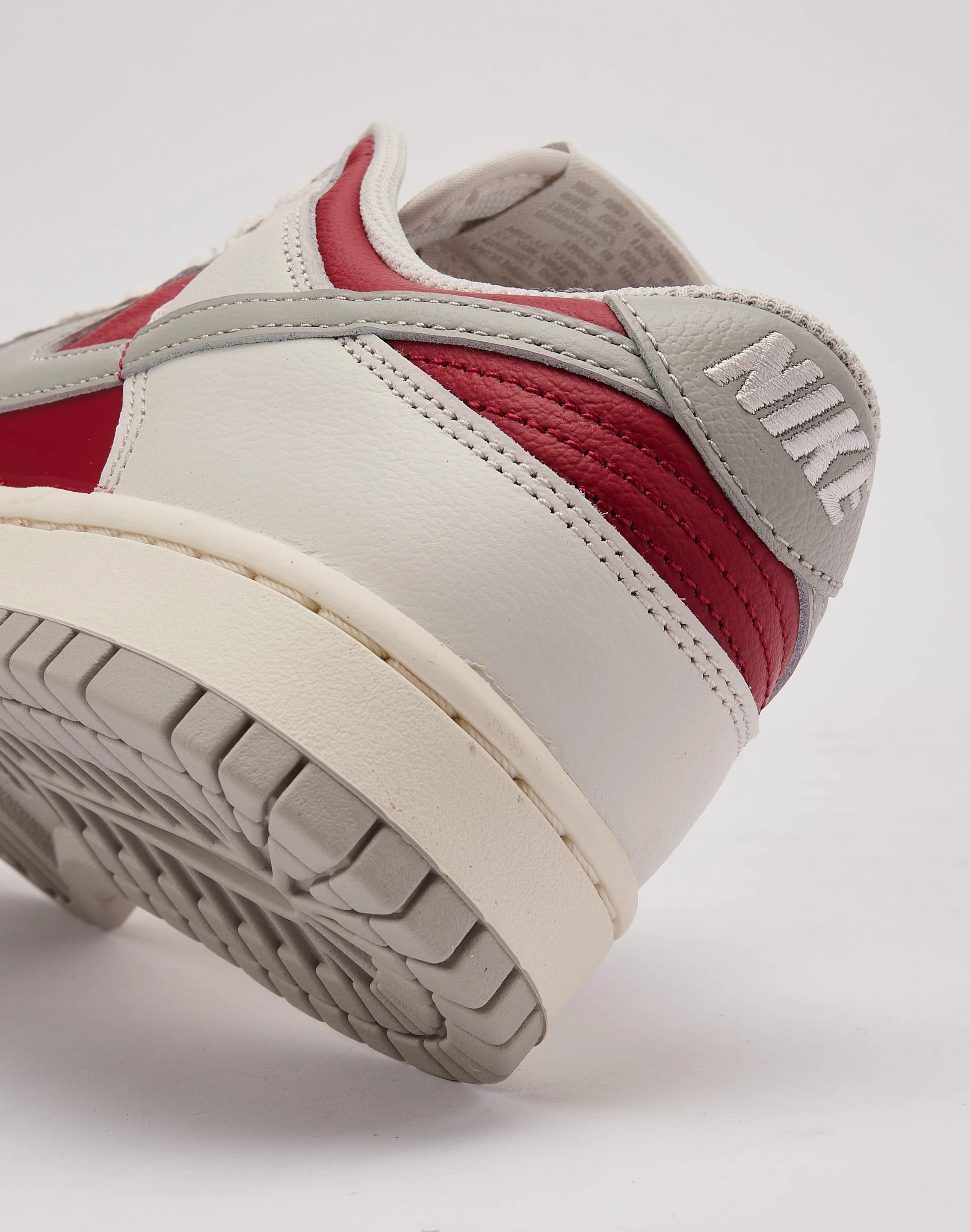 Nike Dunk Low Comfort Trainers