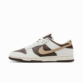 Nike Dunk Low Next Nature Summit White Baroque Brown Nike sporty look with timeless feel