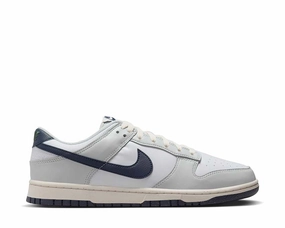 Nike Dunk Low NN Nike Men??s sneakers built for performance and comfort