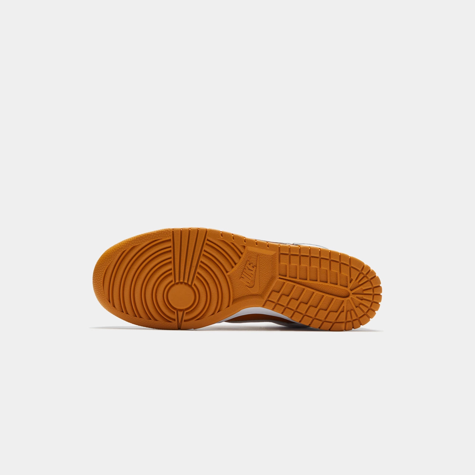 Nike Dunk Low Retro - Curry / White Nike performance sneakers