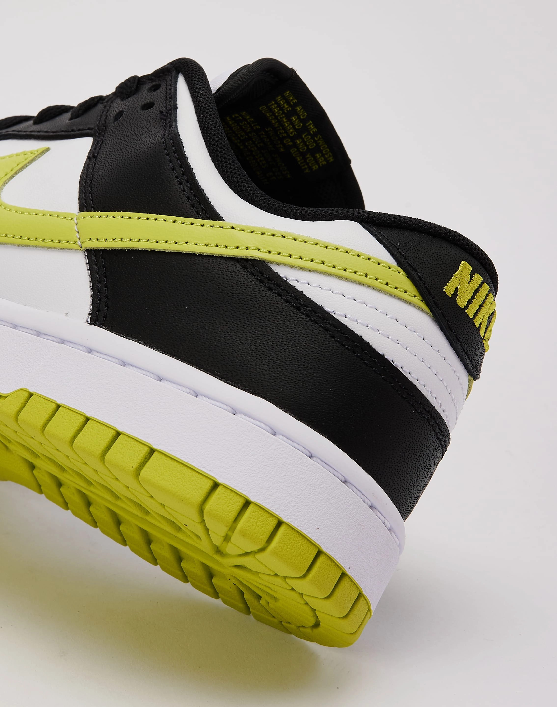 Nike Dunk Low Retro Comfort Trainers
