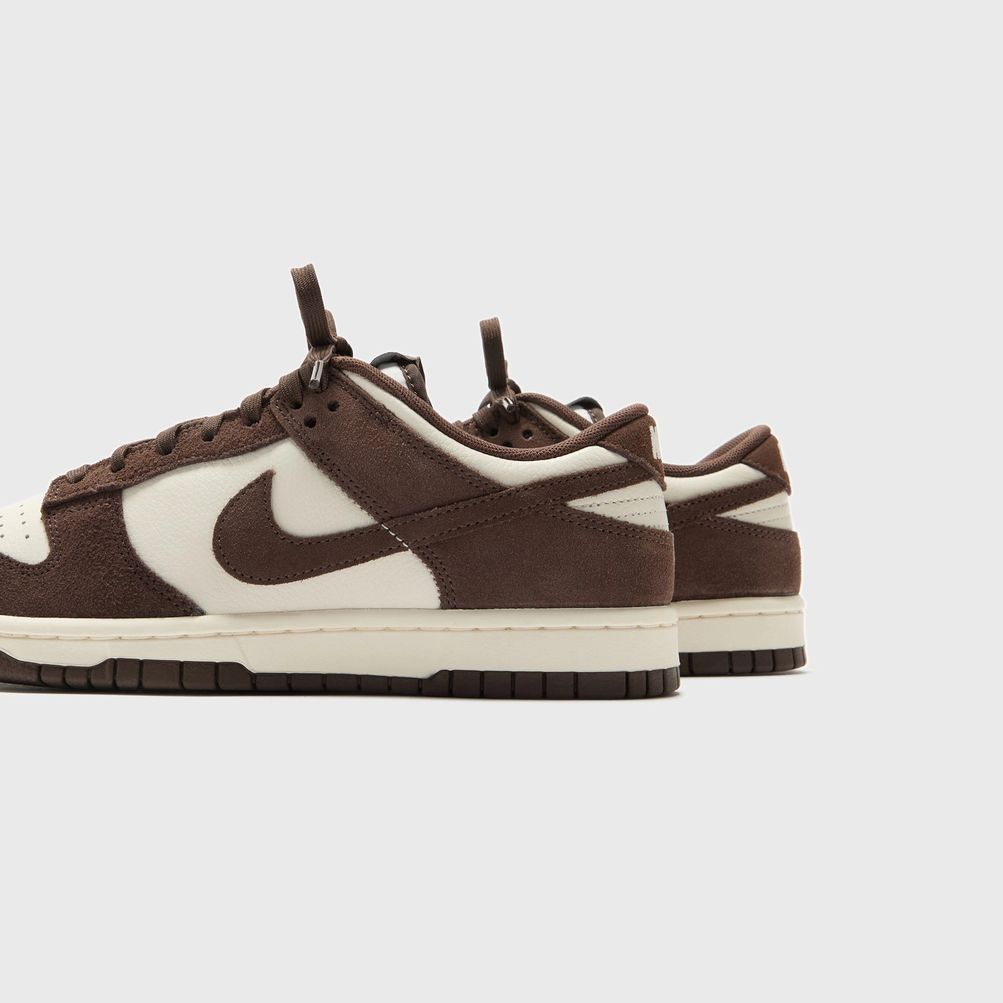 Nike Dunk Low Retro SE - Pale Ivory / Baroque Brown Nike performance sneakers