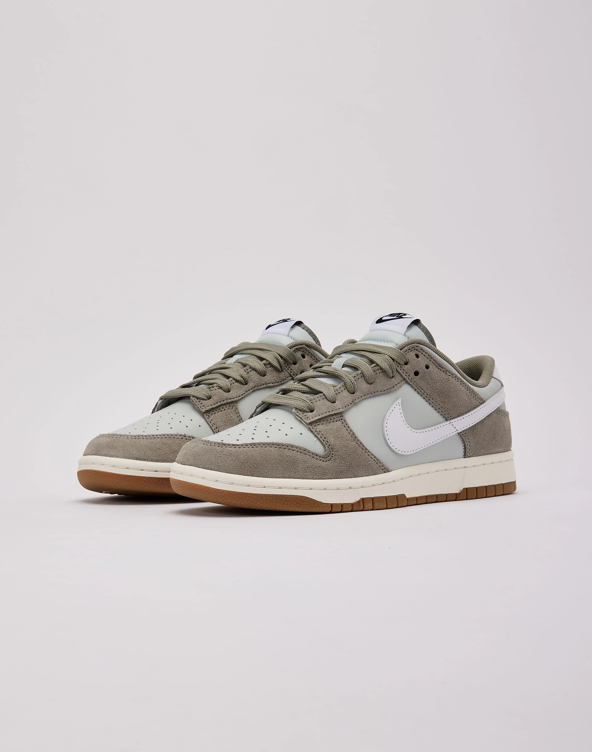 Nike  Dunk Low Retro SE Speed Sneakers