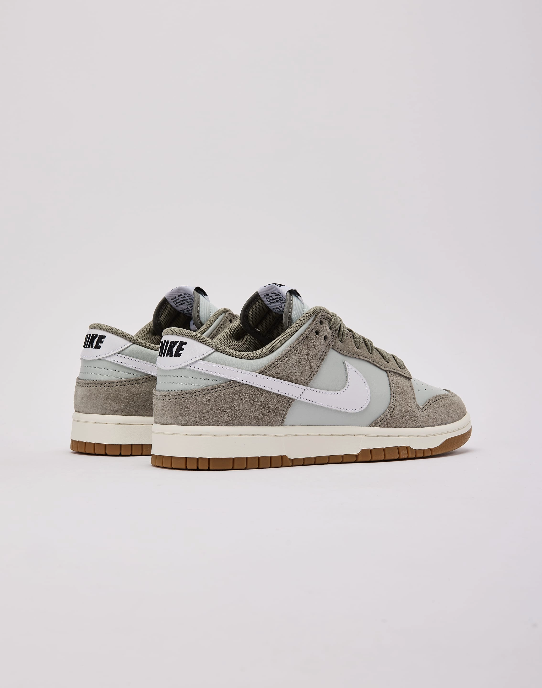 Nike  Dunk Low Retro SE Speed Sneakers