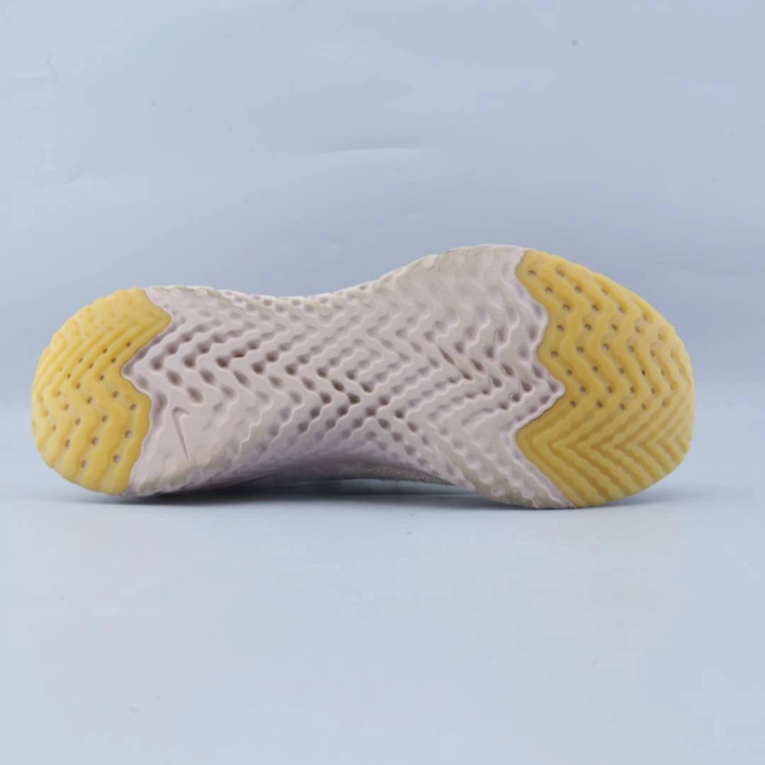 NIKE EPIC REACT FLYKNIT Nike sneaker detail shots