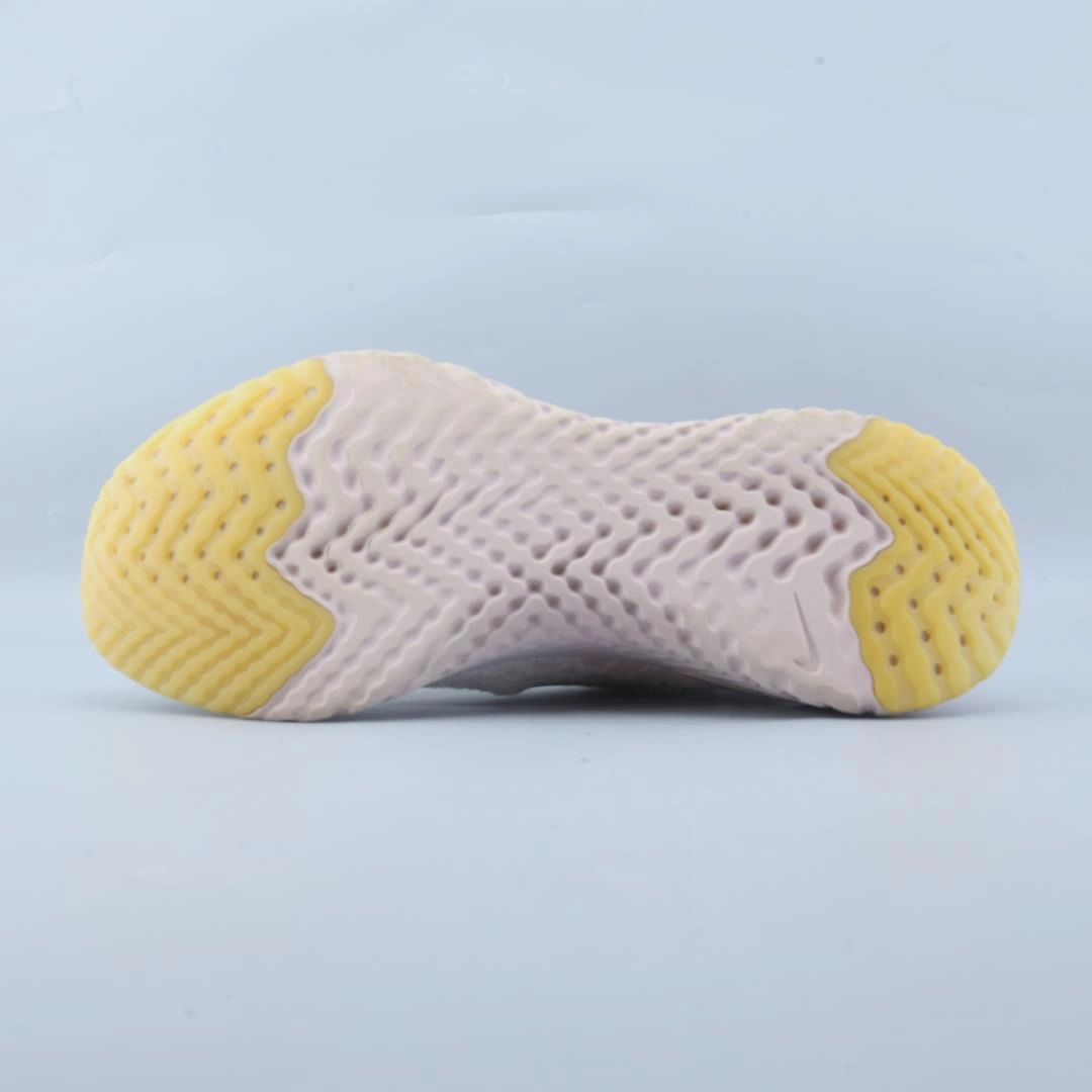 NIKE EPIC REACT FLYKNIT Nike sneaker detail shots