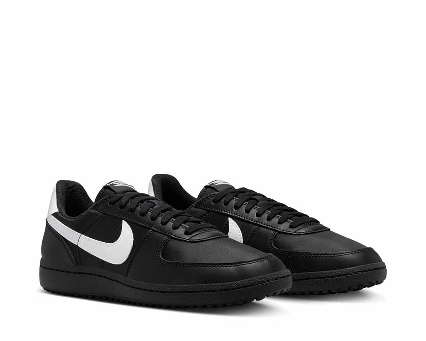 Nike Field General 82 SP Nike Men??s everyday sneakers