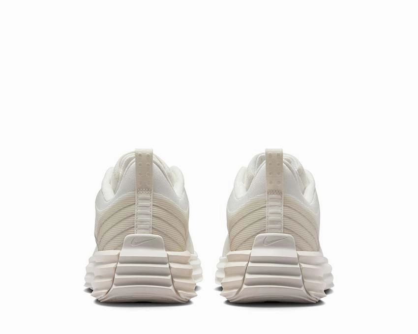 Nike Lunar Roam Nike Men??s everyday sneakers
