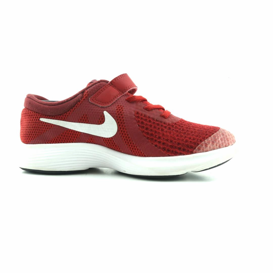 NIKE REVOLUTION 4 sporty Nike shoe designs