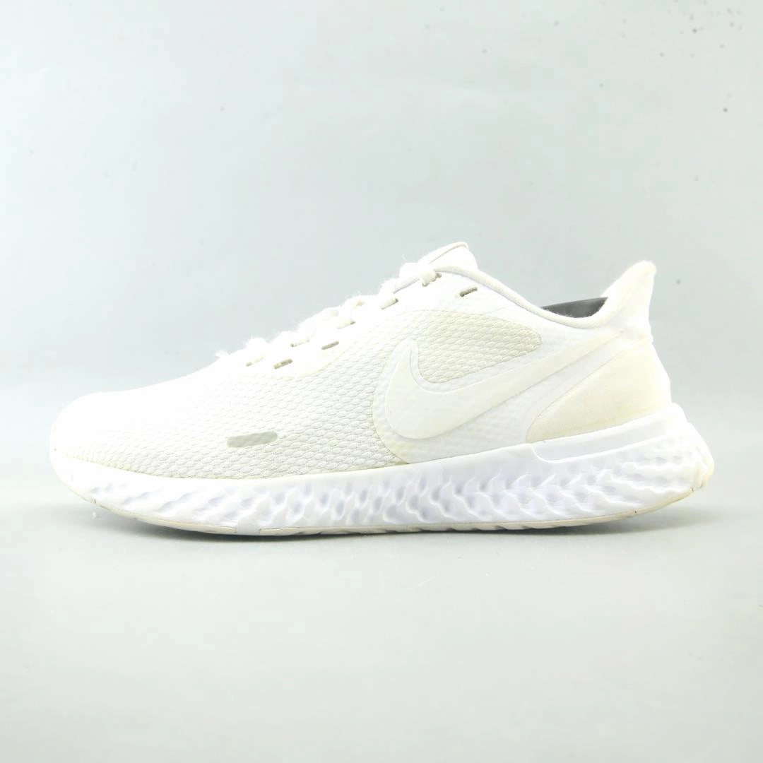 NIKE REVOLUTION 5 Nike innovative sneaker designs