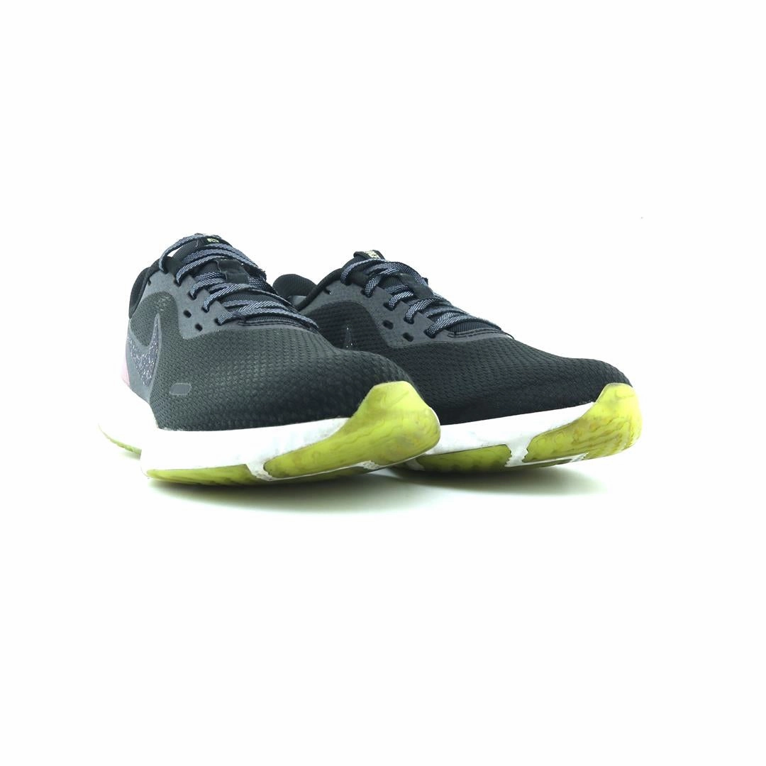 NIKE REVOLUTION 5 sporty Nike shoe designs