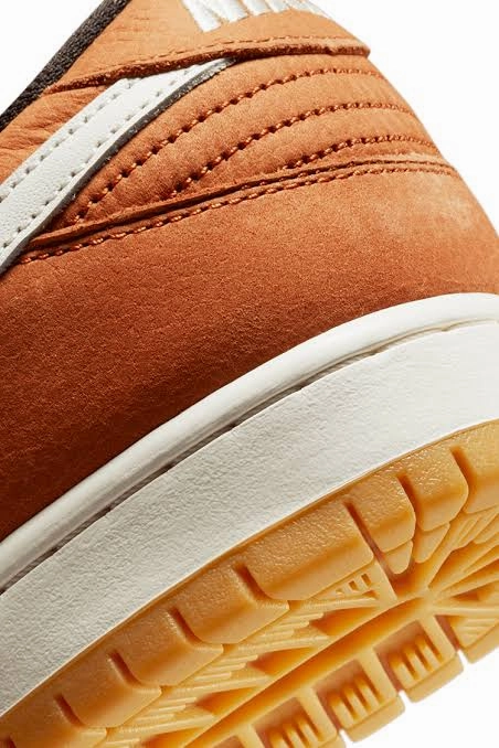 Nike SB Dunk Low Pro ISO Orange Label Dark Russet Street Shoes