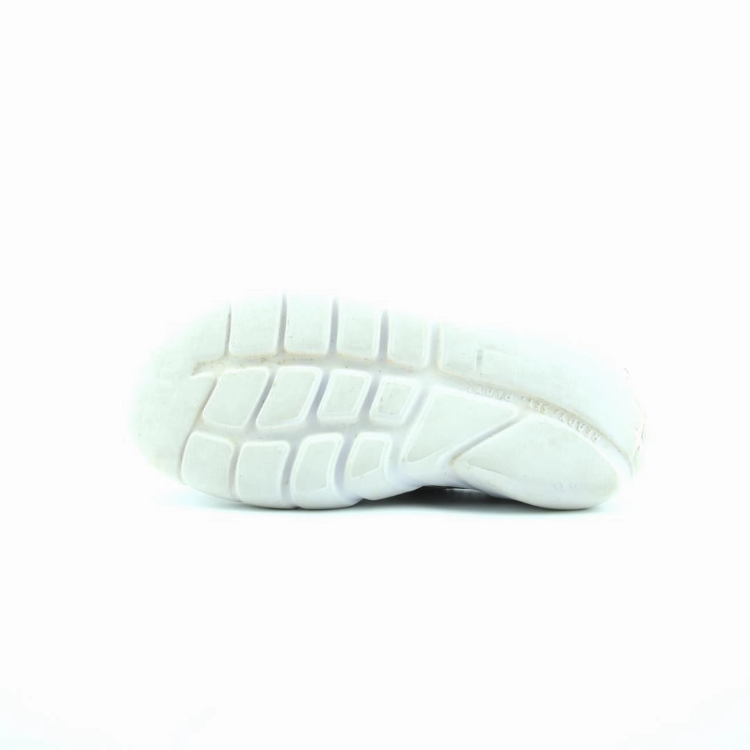 NIKE STAR RUNNER 2 Nike sneaker detail shots
