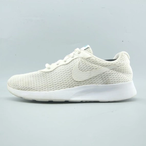 NIKE TANJUN Nike innovative sneaker designs