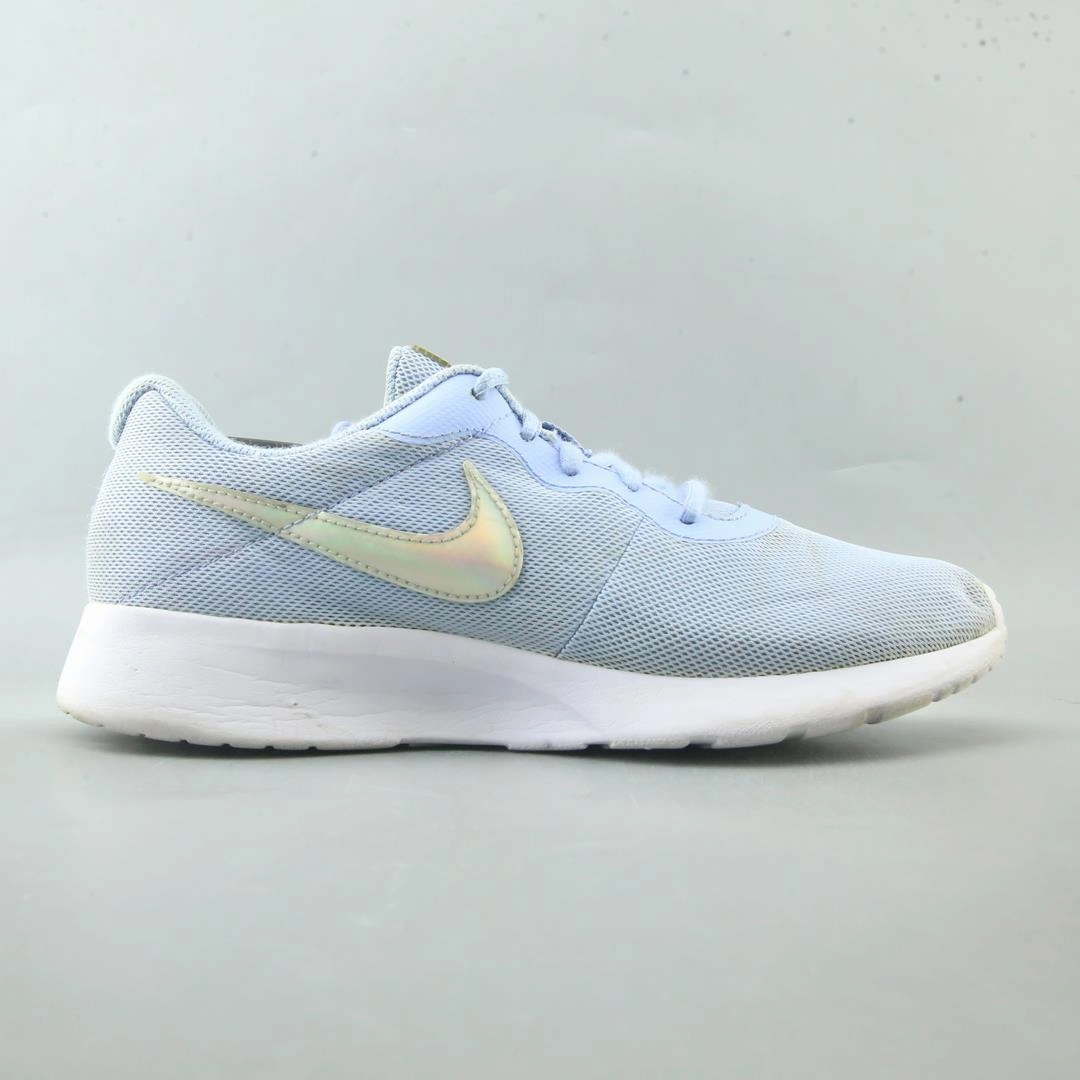 NIKE TANJUN sporty Nike shoe designs