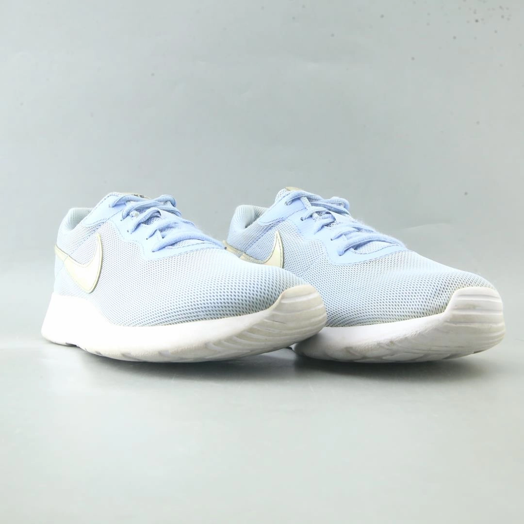 NIKE TANJUN sporty Nike shoe designs
