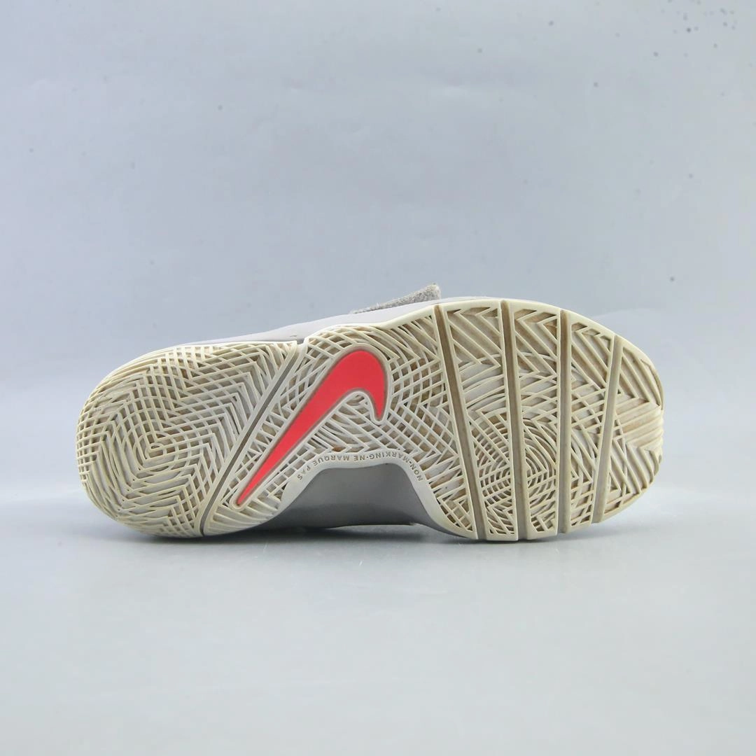 NIKE  TEAM HUSTLE D8 sporty Nike shoe designs