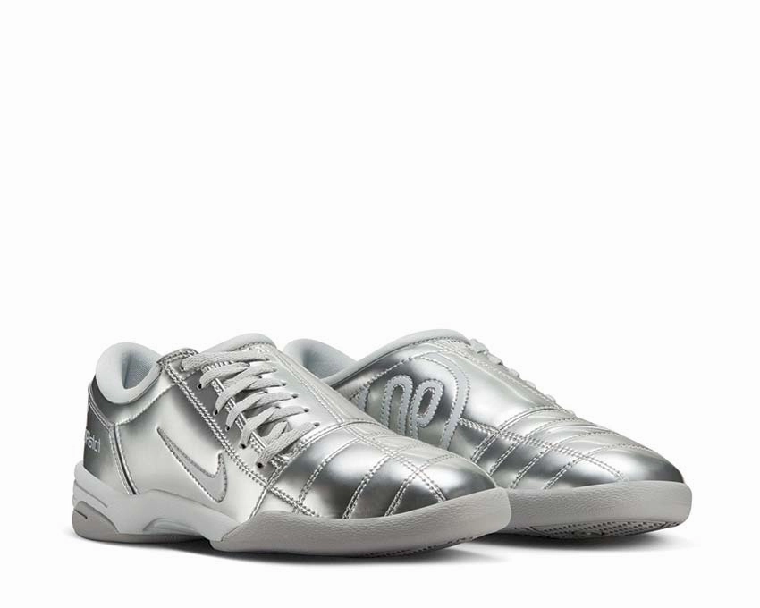 Nike Total 90 W "Metallic Platinum" Nike all-day comfort shoes
