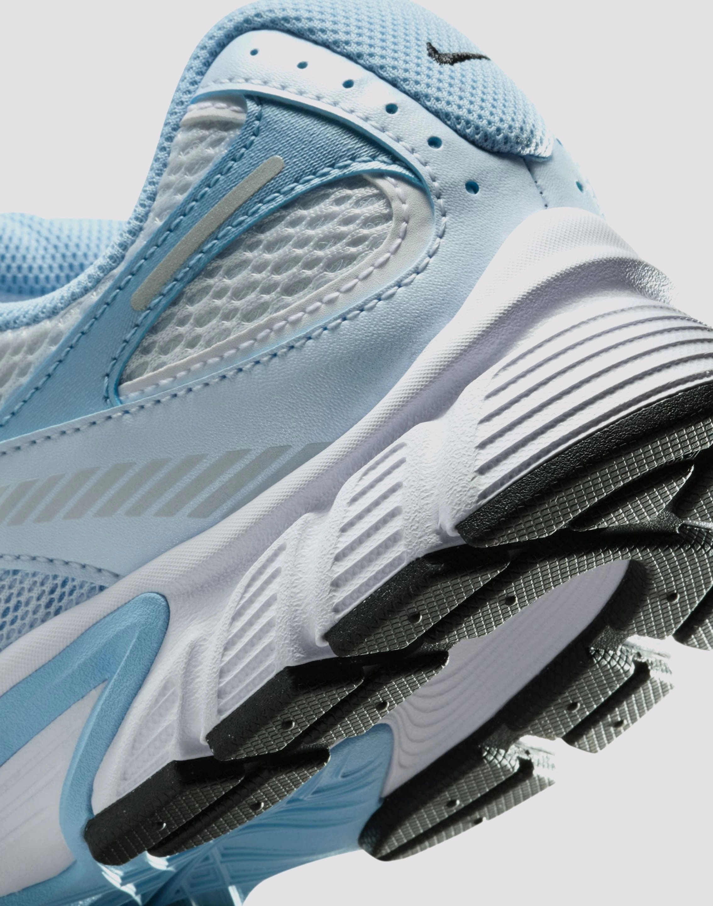 Nike V5 RNR Speed Sneakers