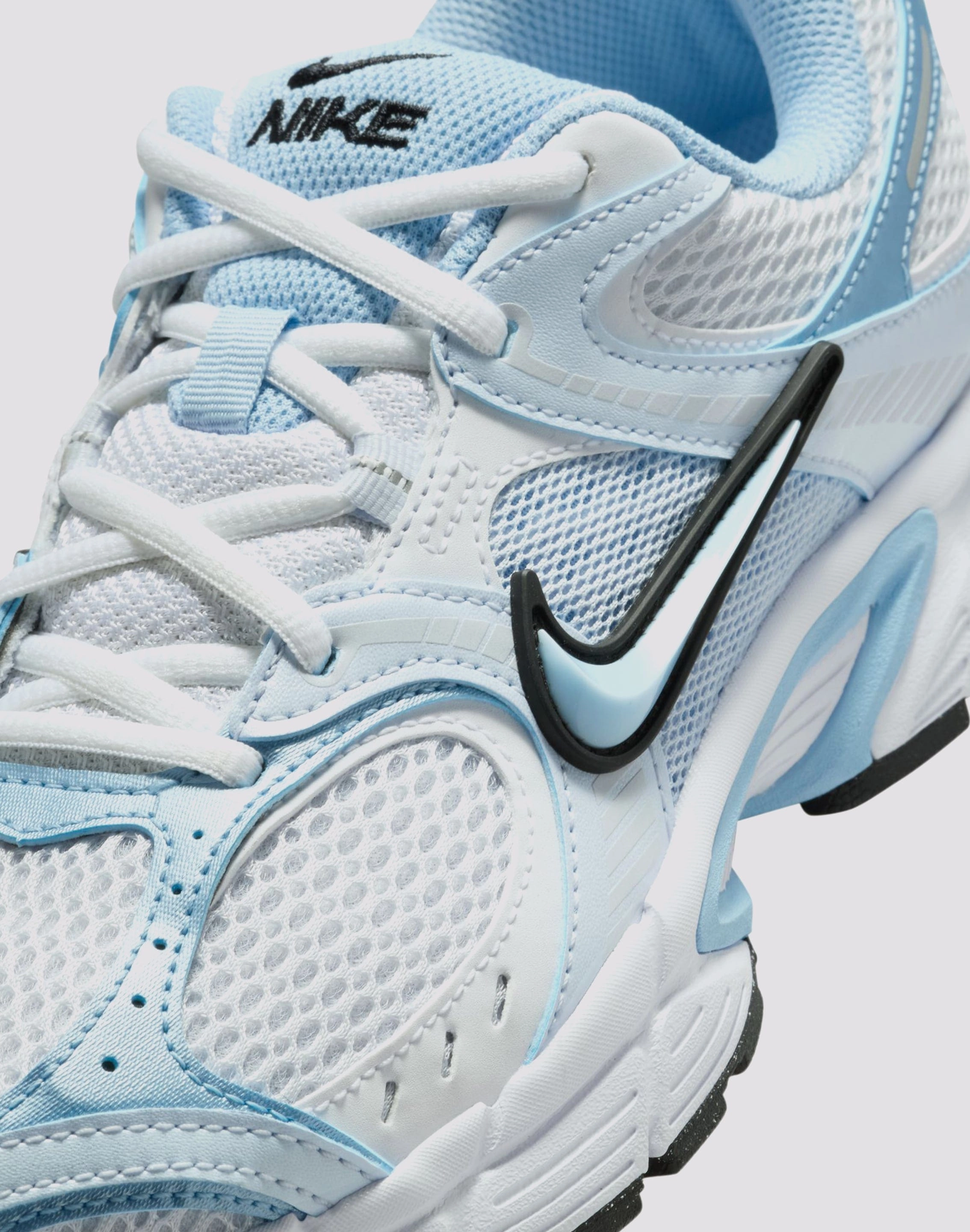 Nike V5 RNR Speed Sneakers