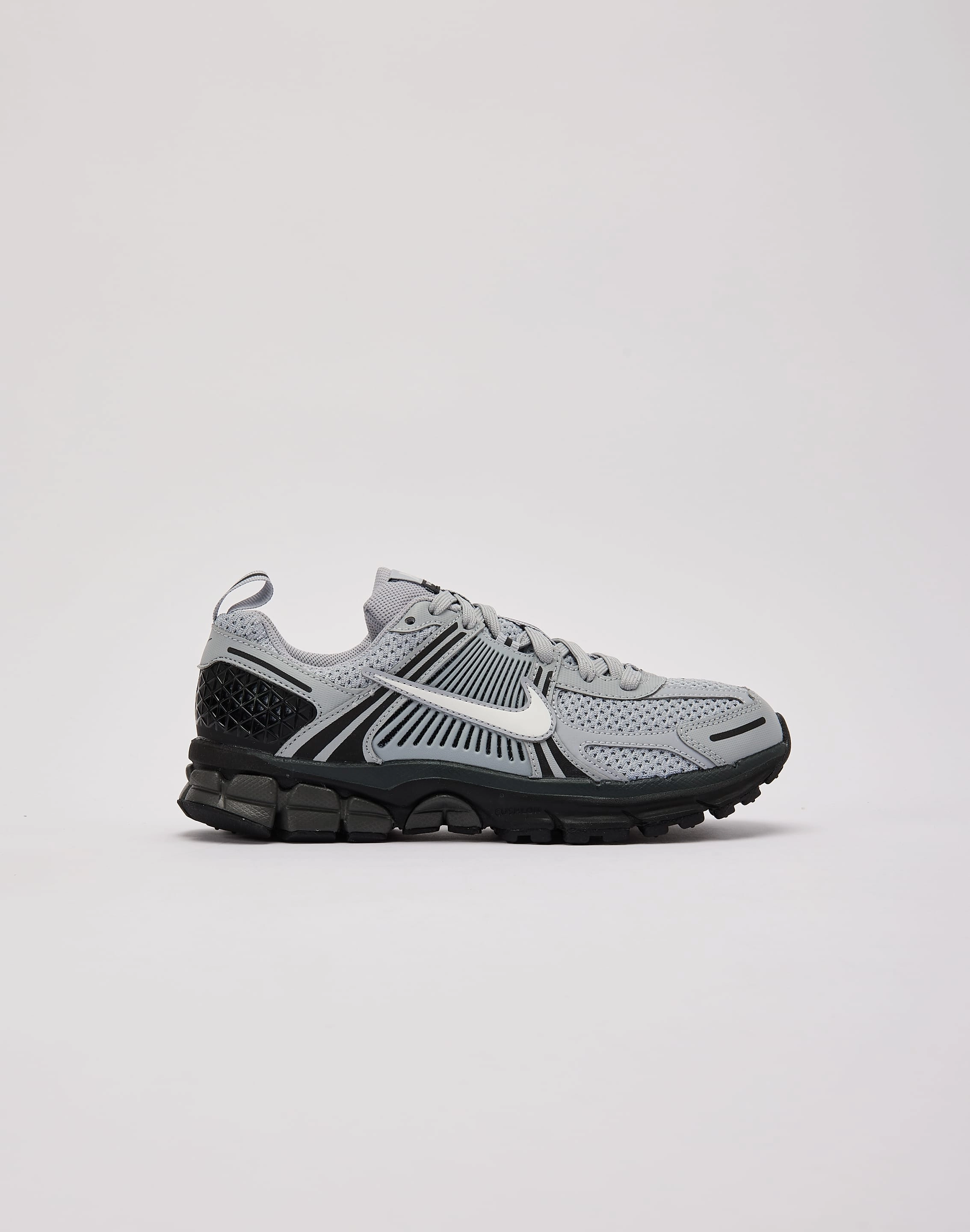 Nike Vomero 5 Grade-School Nike casual sneakers with modern design