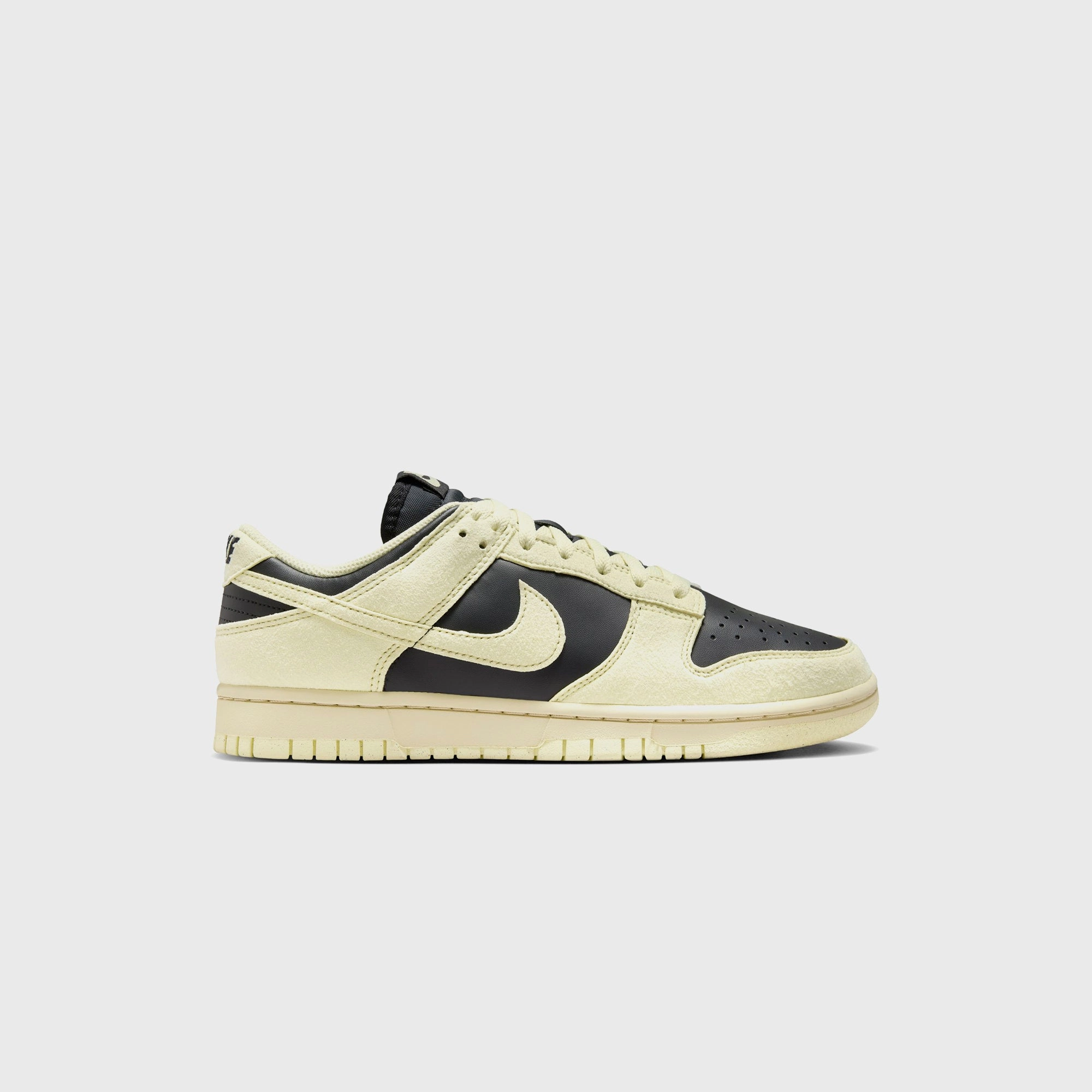 Nike WMNS Dunk Low  - Off-Noir / Light Khaki / Alabaster Nike casual sneakers for men and women