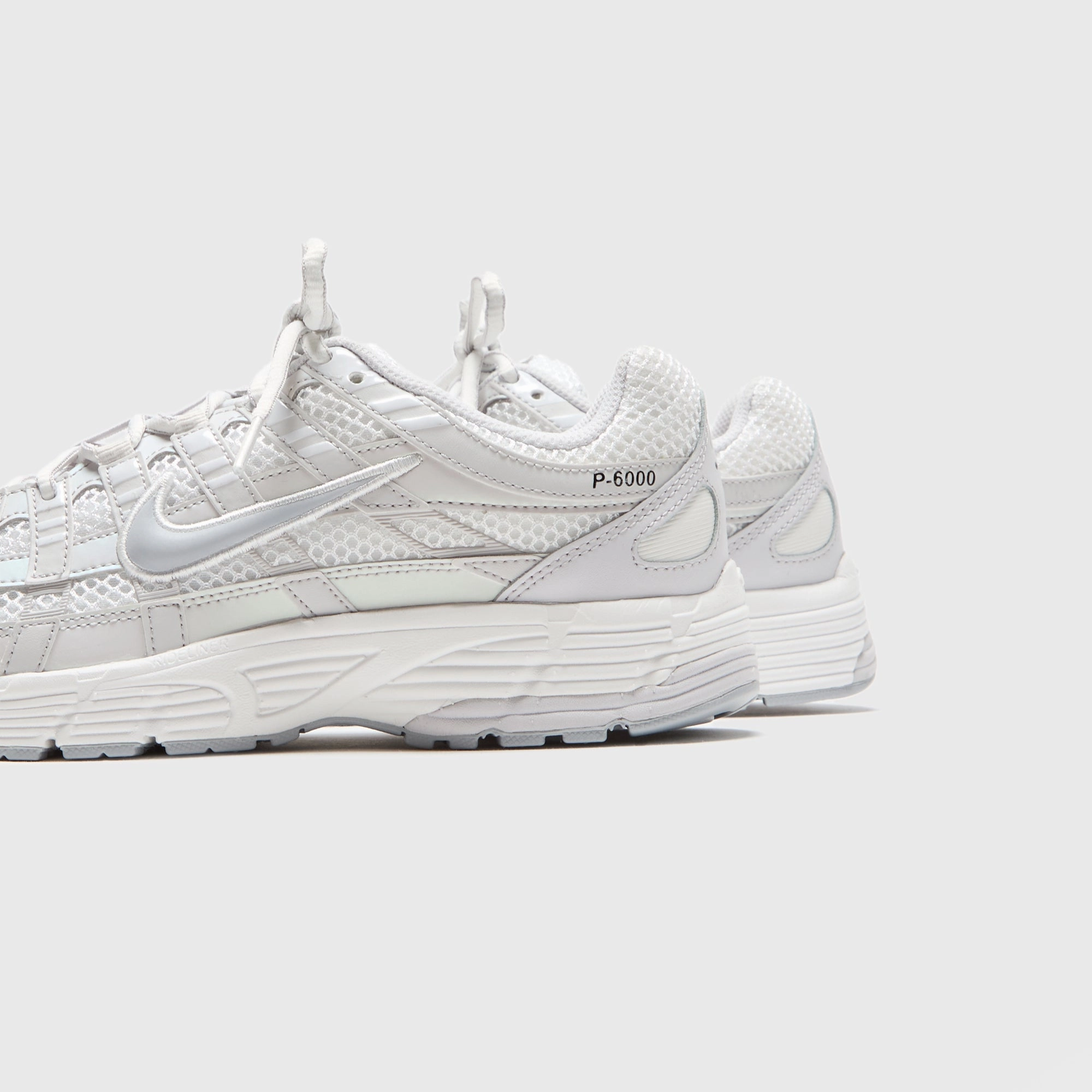 Nike WMNS P-6000 - Summit White / Wolf Grey / Vast Grey Nike performance sneakers