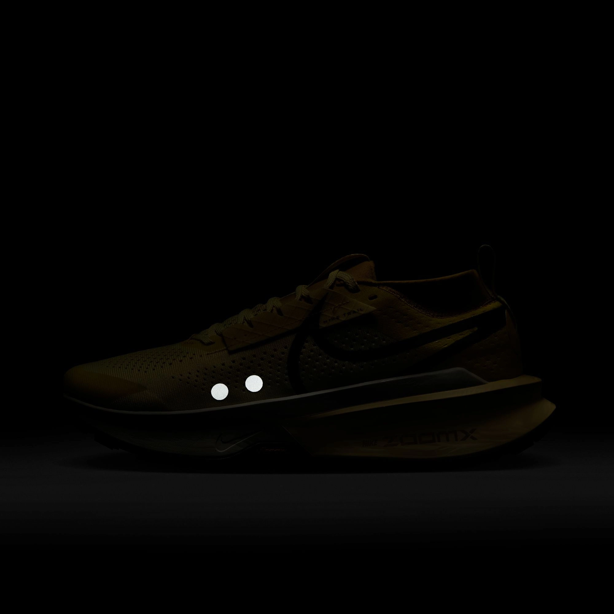 Nike Zegama 2 | Alabaster / Medium Ash / Lightening | Mens Nike cutting-edge sport shoes