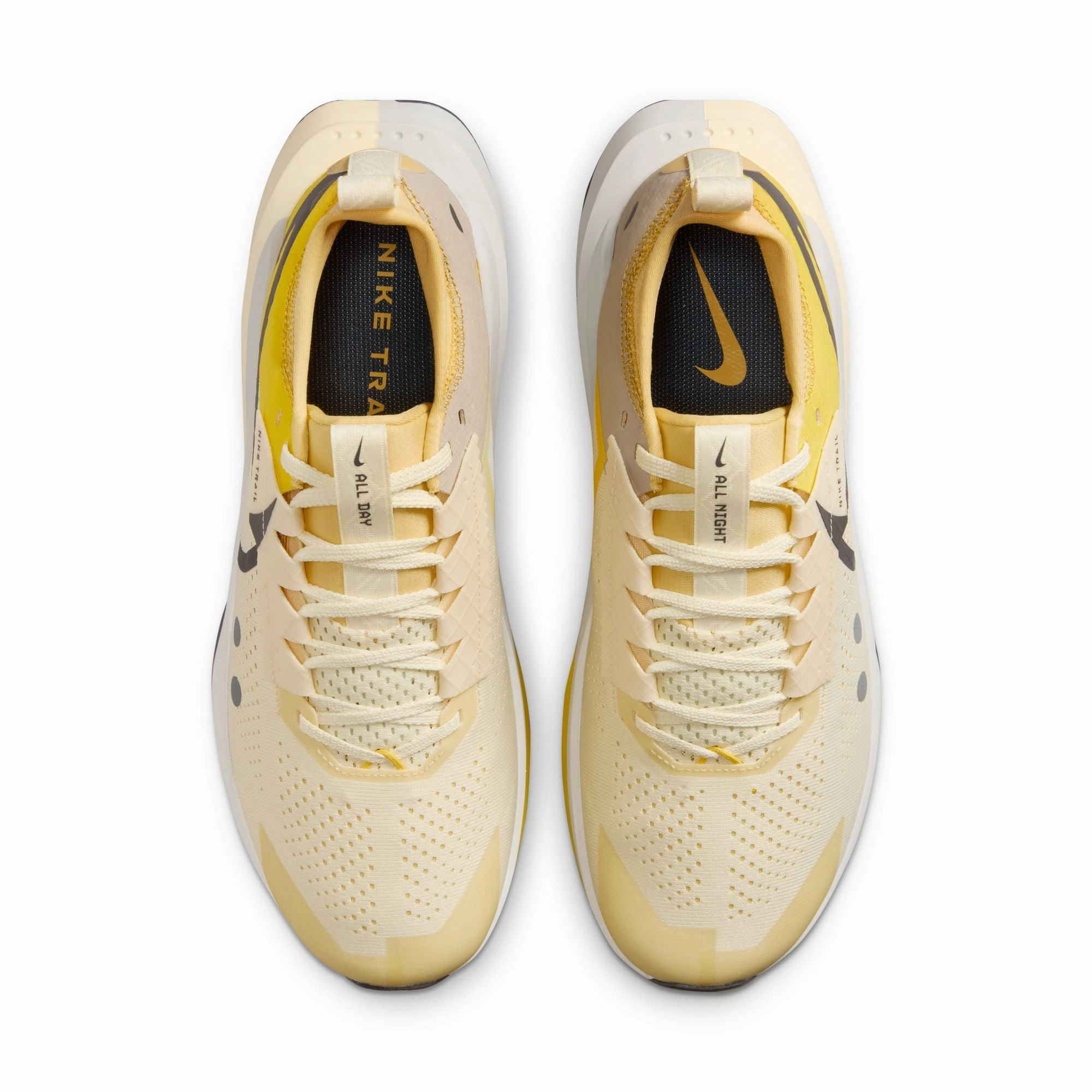 Nike Zegama 2 | Alabaster / Medium Ash / Lightening | Mens Nike cutting-edge sport shoes
