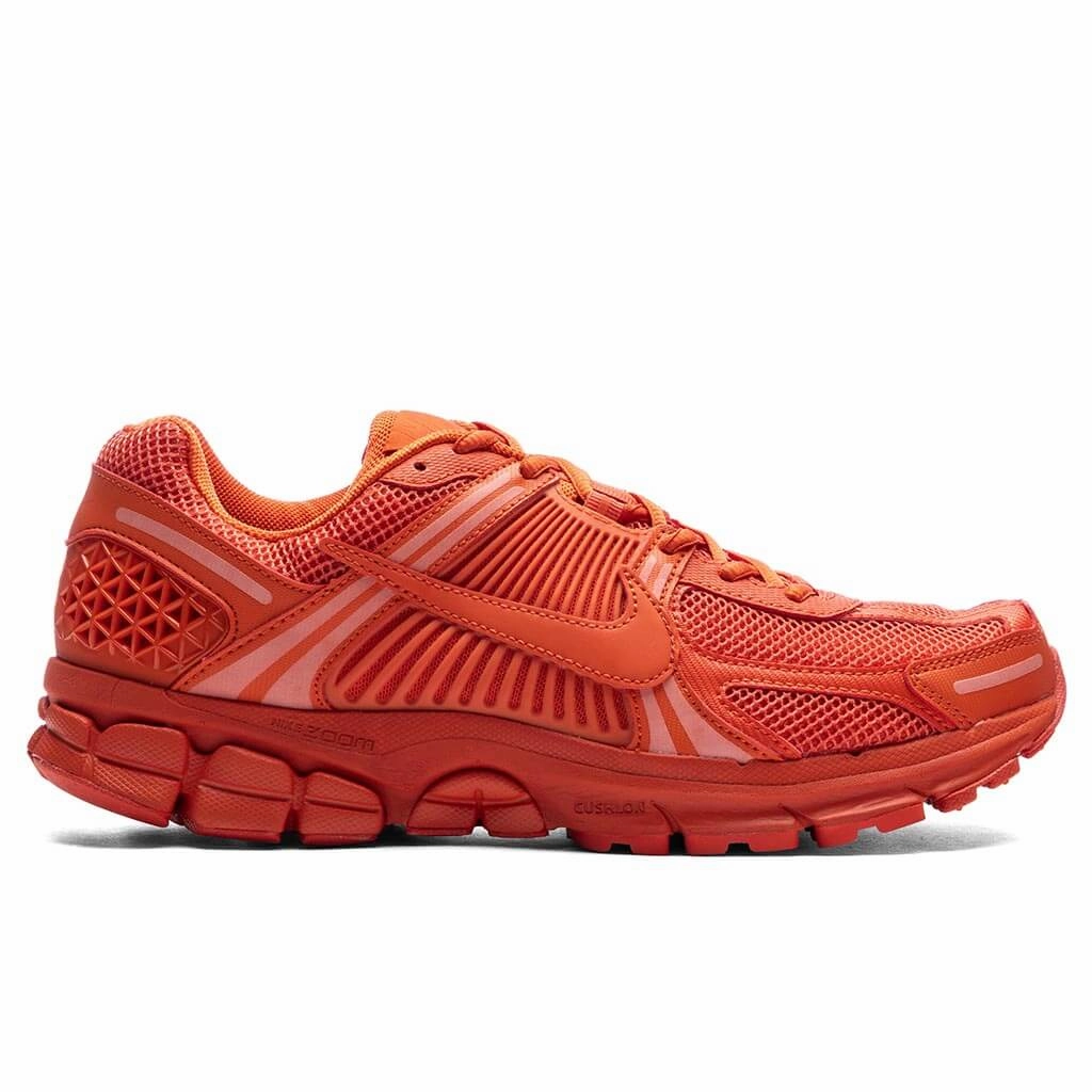 Nike Zoom Vomero 5 - Cosmic Clay/Cosmic Clay Nike lifestyle sneakers with retro vibe