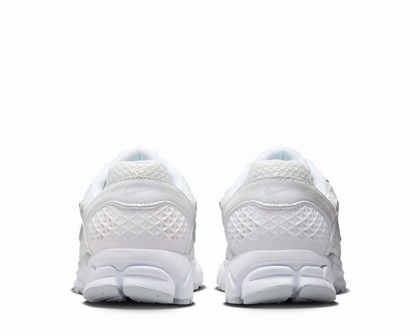 Nike Zoom Vomero 5 Gold Nike all-day comfort shoes