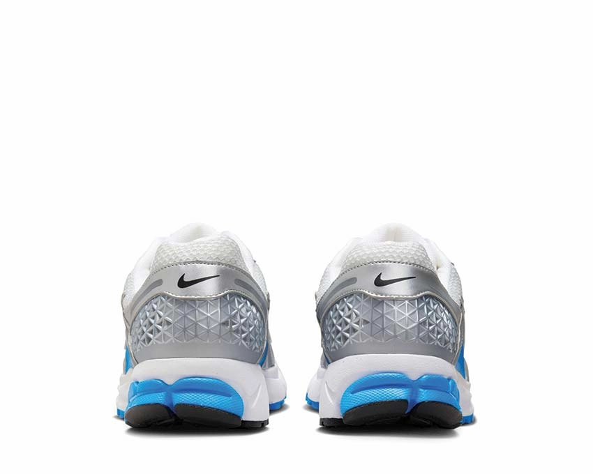 Nike Zoom Vomero 5 Nike Men??s everyday sneakers