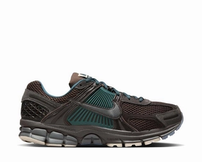 Nike Zoom Vomero 5 Prm Nike Men??s sneakers built for performance and comfort