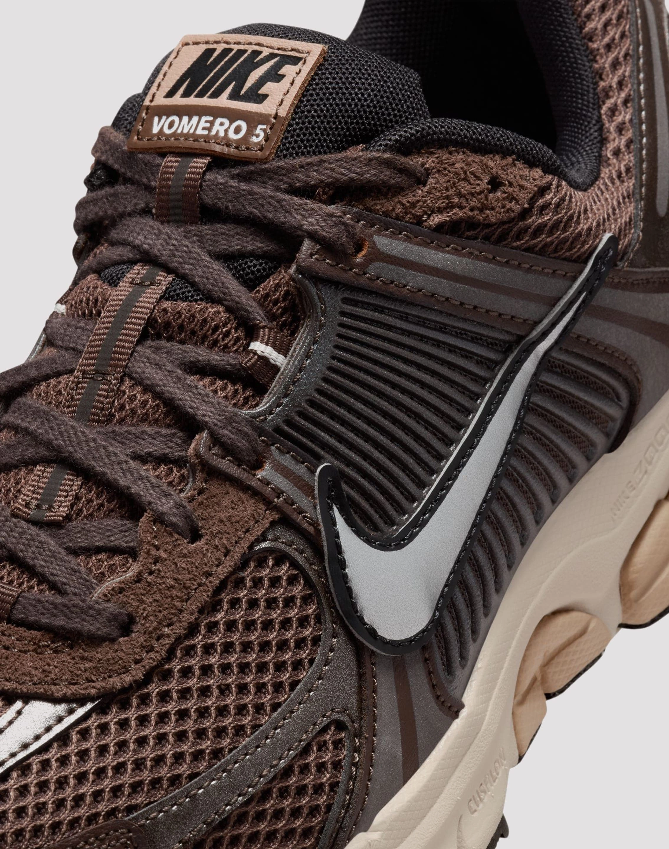 Nike Zoom Vomero 5 "Baroque Brown/Chrome/Lt Orewood Brn/Hemp" Comfort Trainers