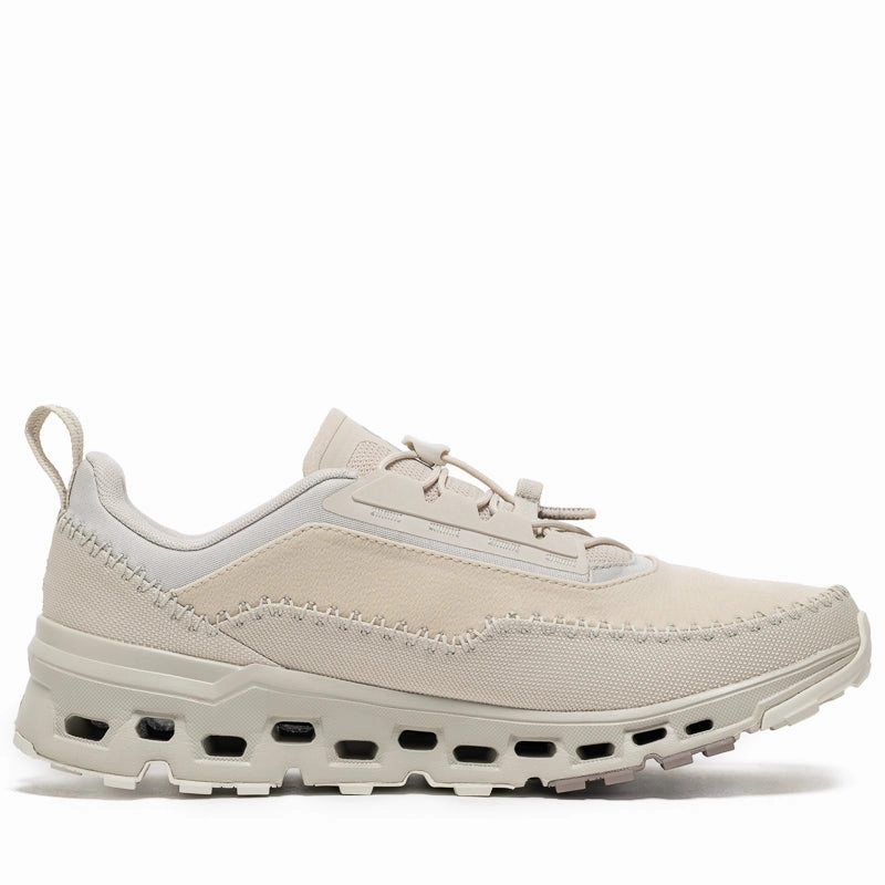 On Cloudaway 2 - Sand/Ice On versatile athletic shoe designs