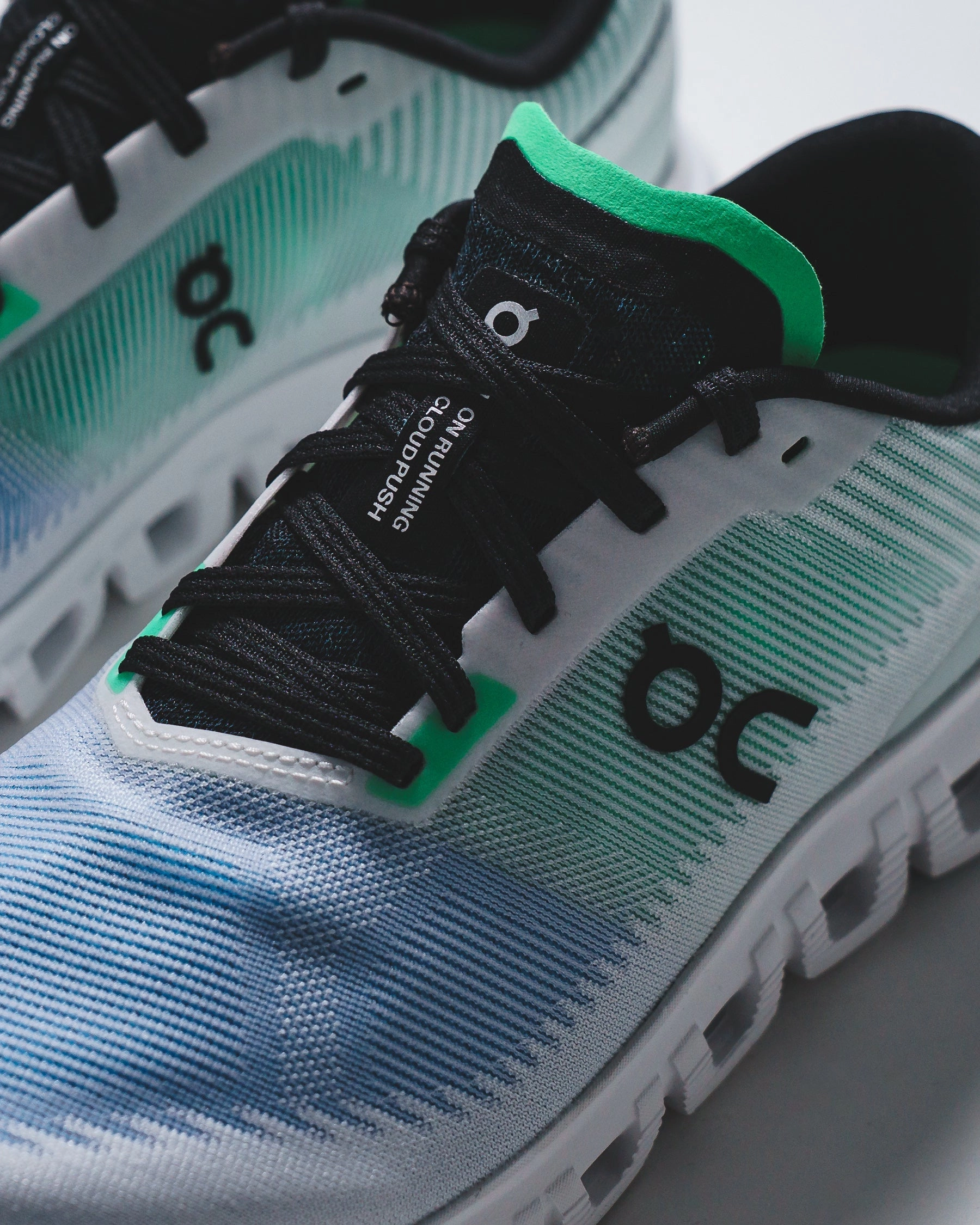 ON Men Cloud 6 Push Horizon Honeydew 3MF10053001 On running shoe close-ups