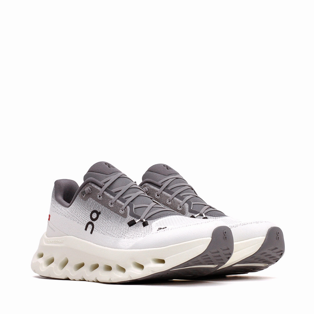 ON Men Cloudtilt Rock Ivory 3ME10103247 On running shoe close-ups