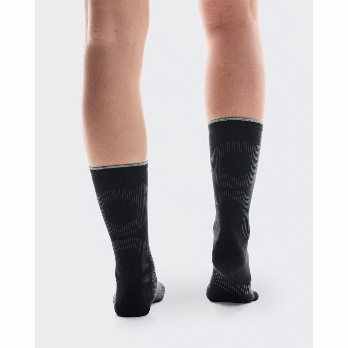 ON Unisex Elite Run Sock High Black Magnet On running shoe close-ups