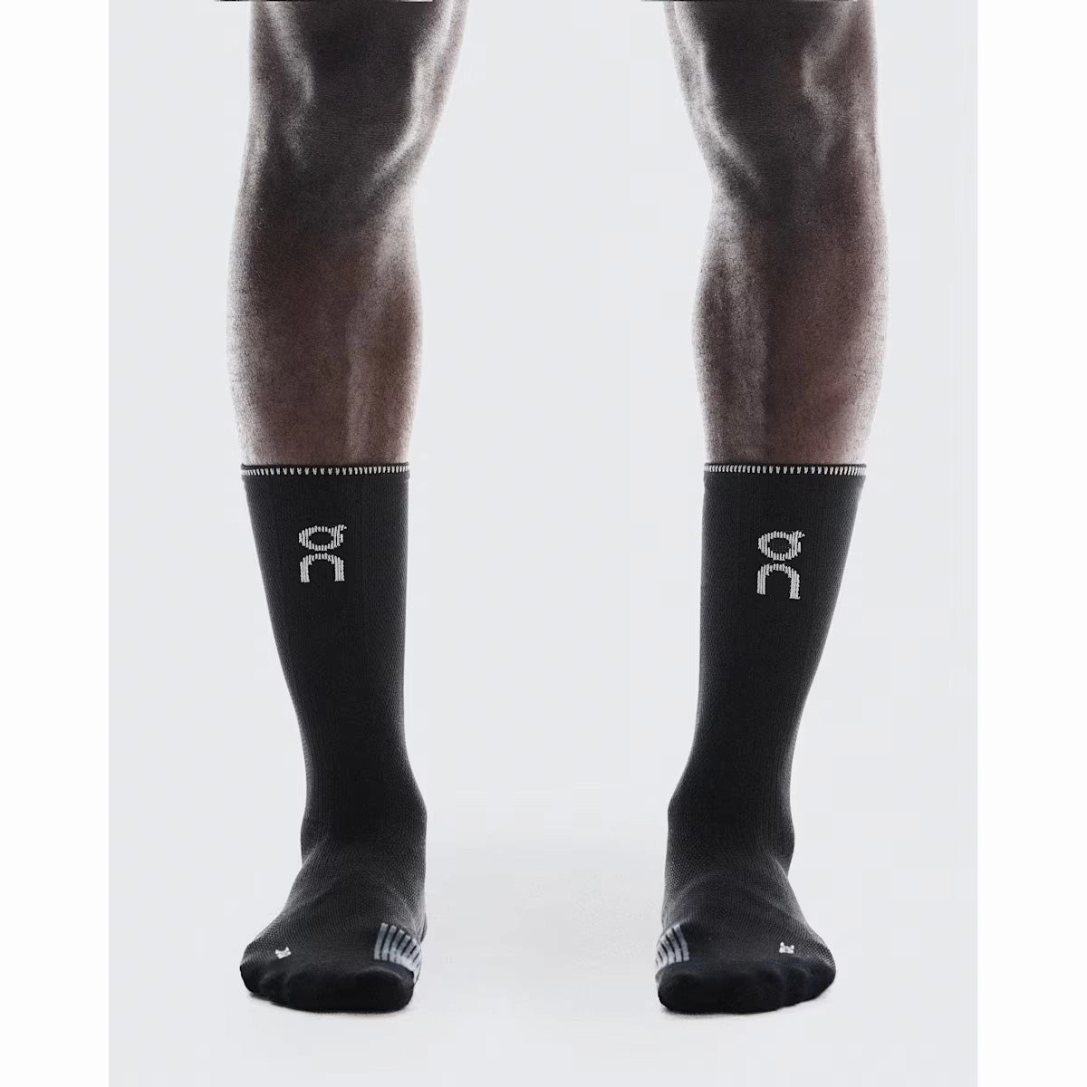 ON Unisex Performance Run Sock High Black Eclipse On running shoe close-ups