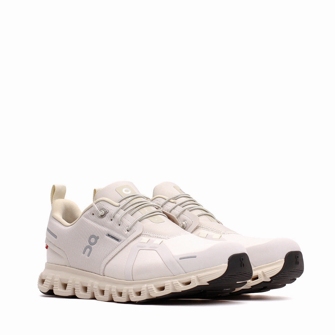 ON Women Cloud 6 WP Pearl Cream 3WF10053036 On running shoe close-ups