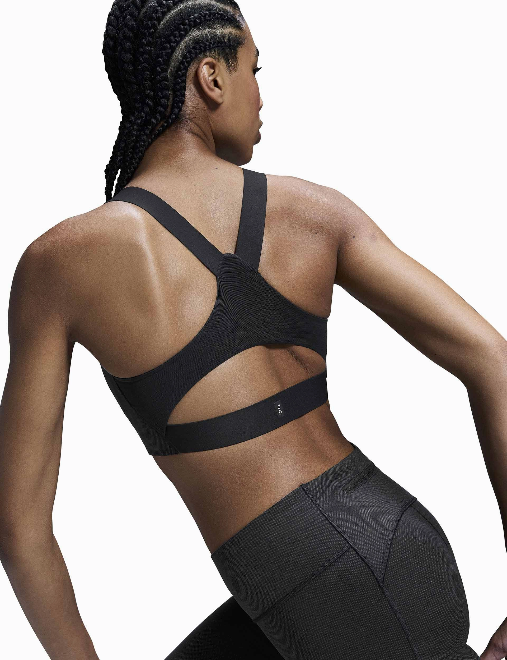 Performance Bra Lumos - Black On versatile athletic shoe designs