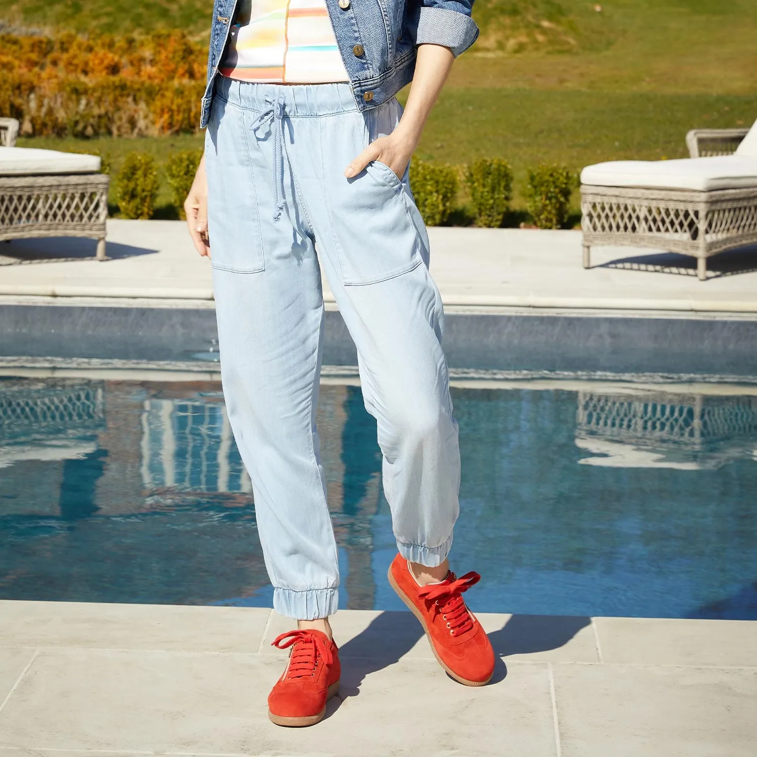 Pixie: Coral Red Suede