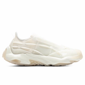 Plexus Vinyl Anonymous Club - Warm White Puma sneakers for casual streetwear