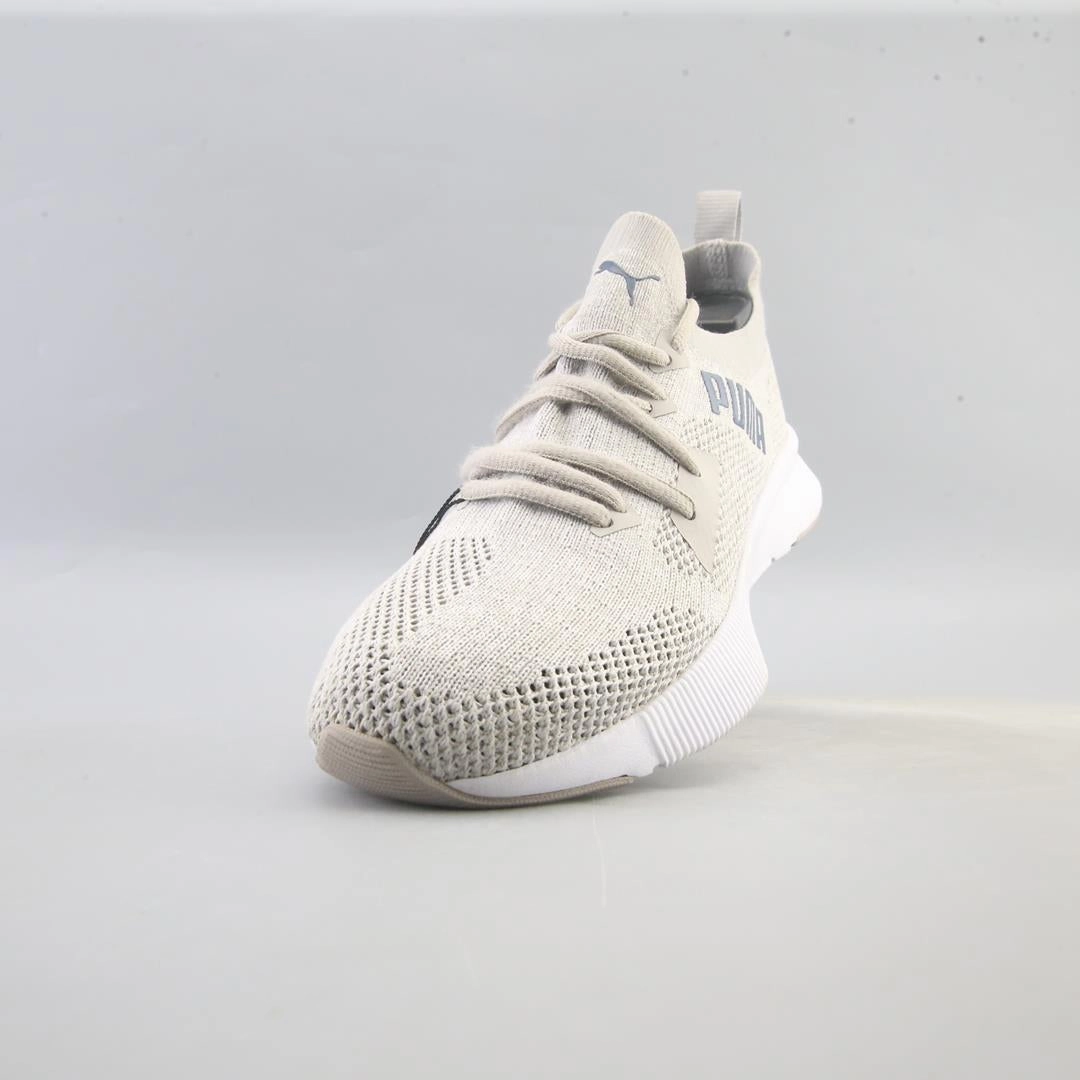 PUMA FLYER RUNNER ENGINEERED KNIT Puma signature shoe pictures