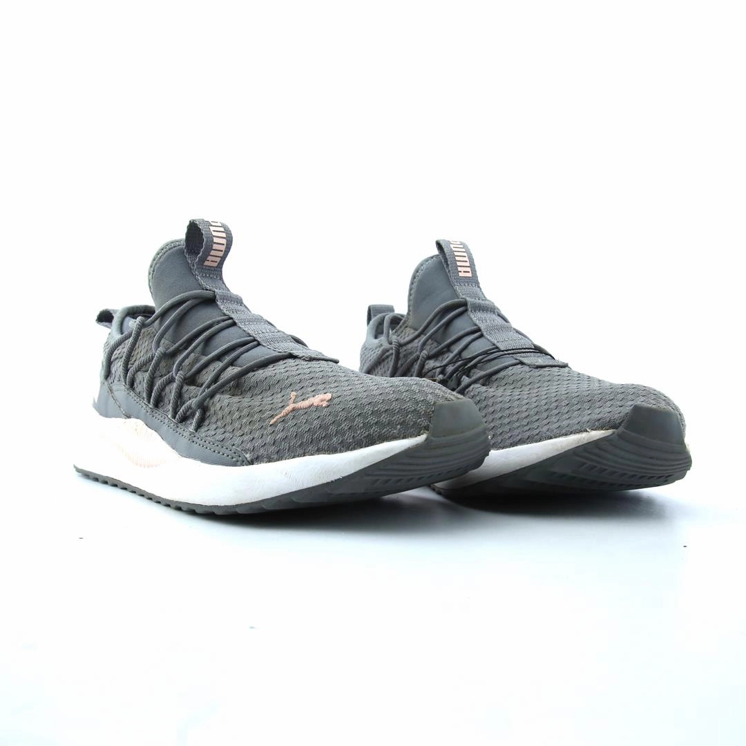 PUMA PACER NEXT CAGE Puma signature shoe pictures