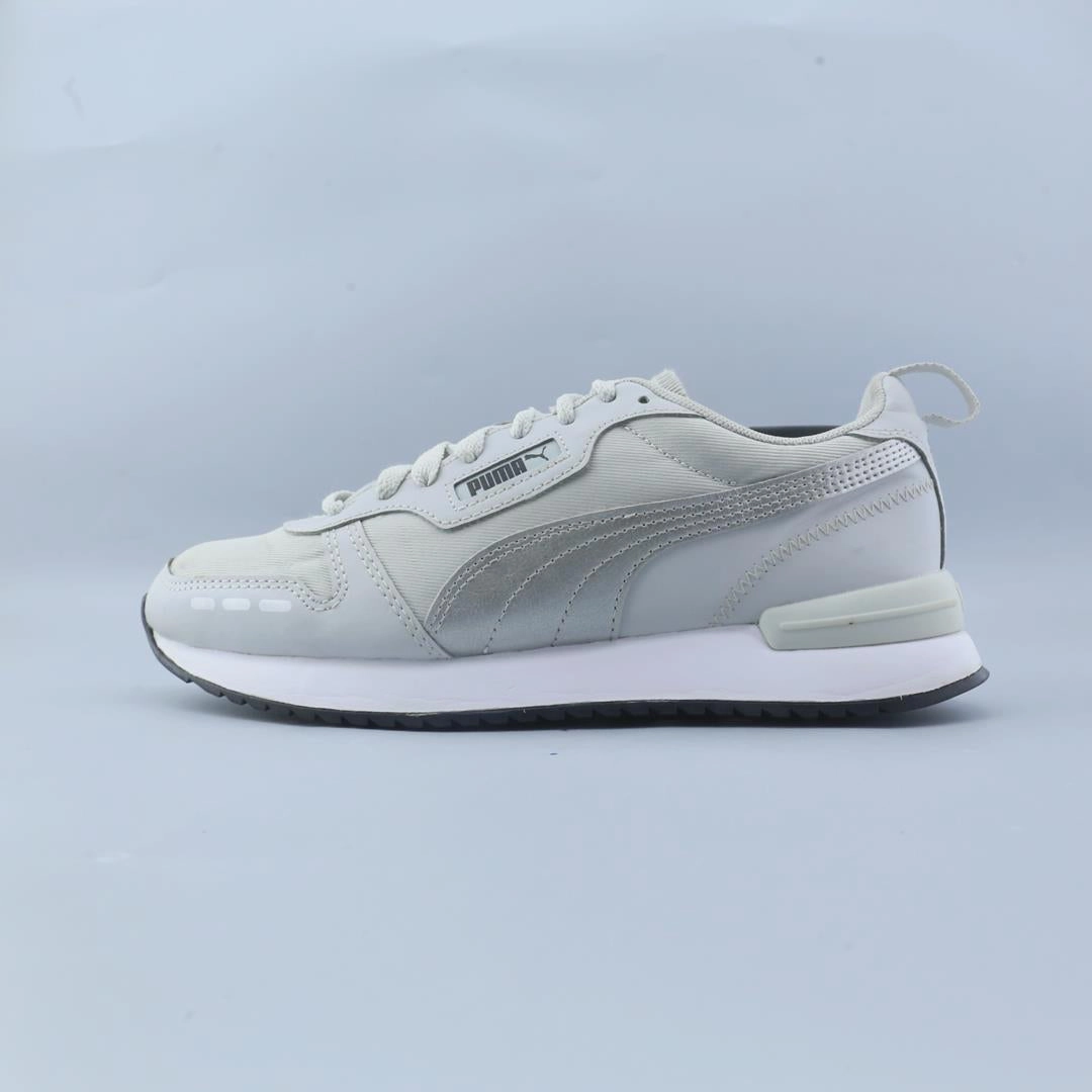 PUMA  R78 METALLIC Puma sporty athletic sneaker designs