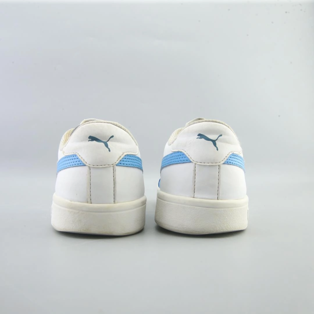 PUMA SMASH V2 Puma signature shoe pictures